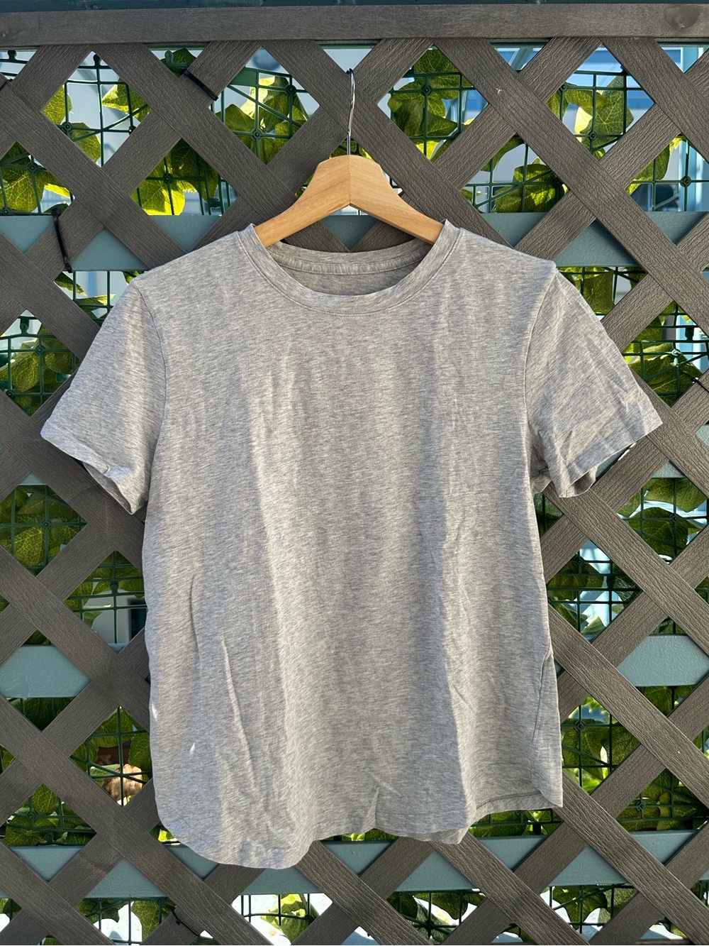 lululemon Love Crewneck in Heathered Core Light Grey Size 4 - Picture 3 of 3